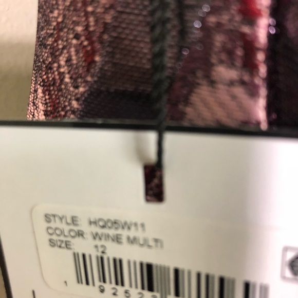 LAUNDRY Plum Wine color sleeveless dress SIZE 12 - Picture 15 of 15